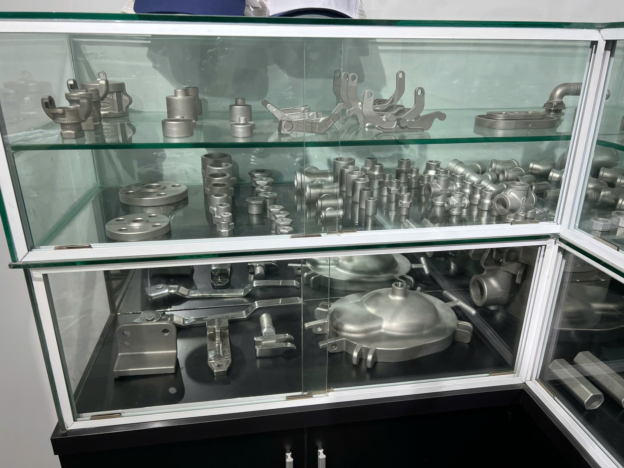 Samples shelf 1.jpg
